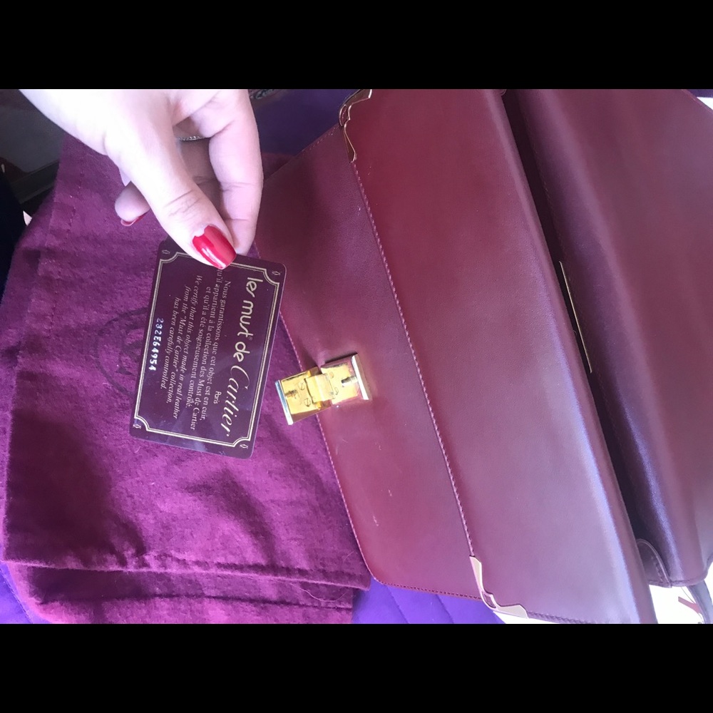 FAST SALE VINTAGE CARTIER BEAUTIFUL BURGUNDY BAG! - Picture 4 of 8